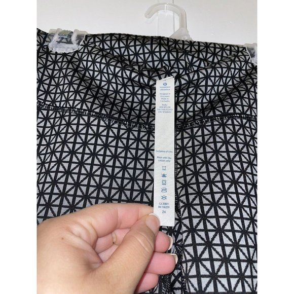 Lululemon Wunder Under Full-On Luon leggings Tri Geo Silver Spoon Black Size 4 - Picture 2 of 6